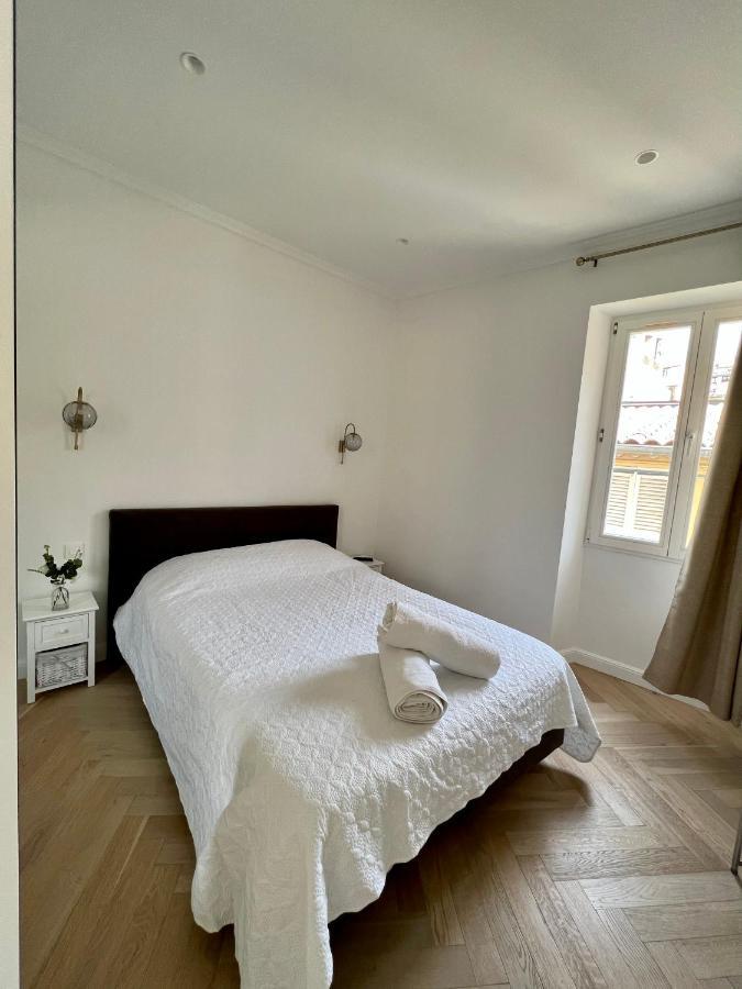 Amazing New Property In The Heart Of The Old Town Of Antibes Kültér fotó